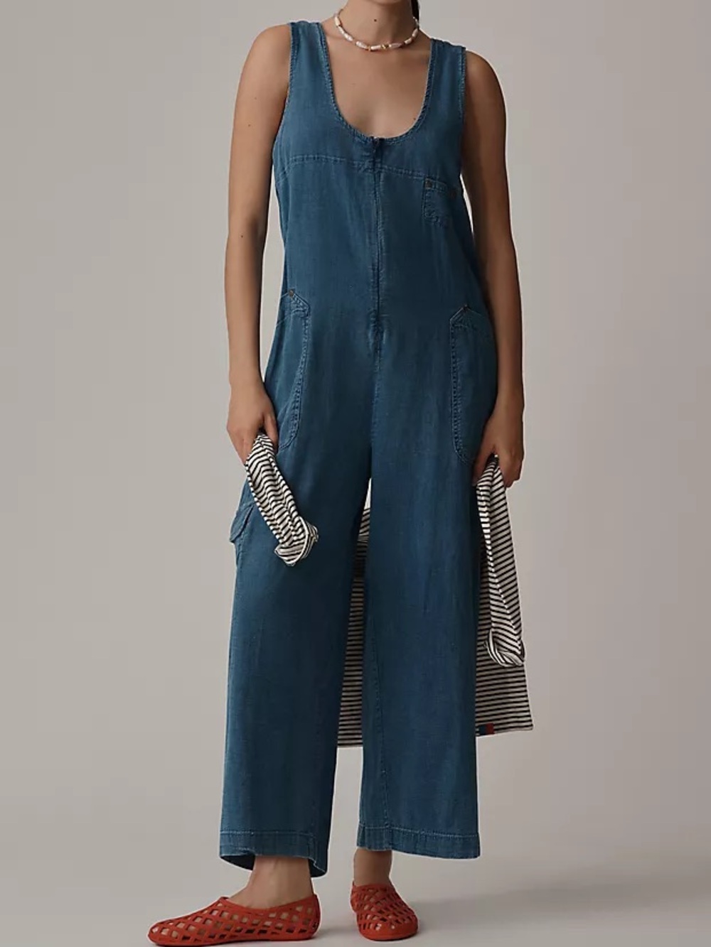 Pilcro Front Zip Indigo Denim Wide Leg Cropped Jumpsuit Sz M